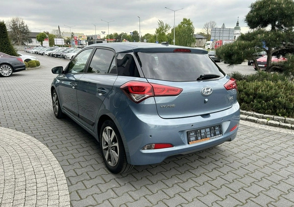 Hyundai i20 cena 41900 przebieg: 119000, rok produkcji 2016 z Żnin małe 191